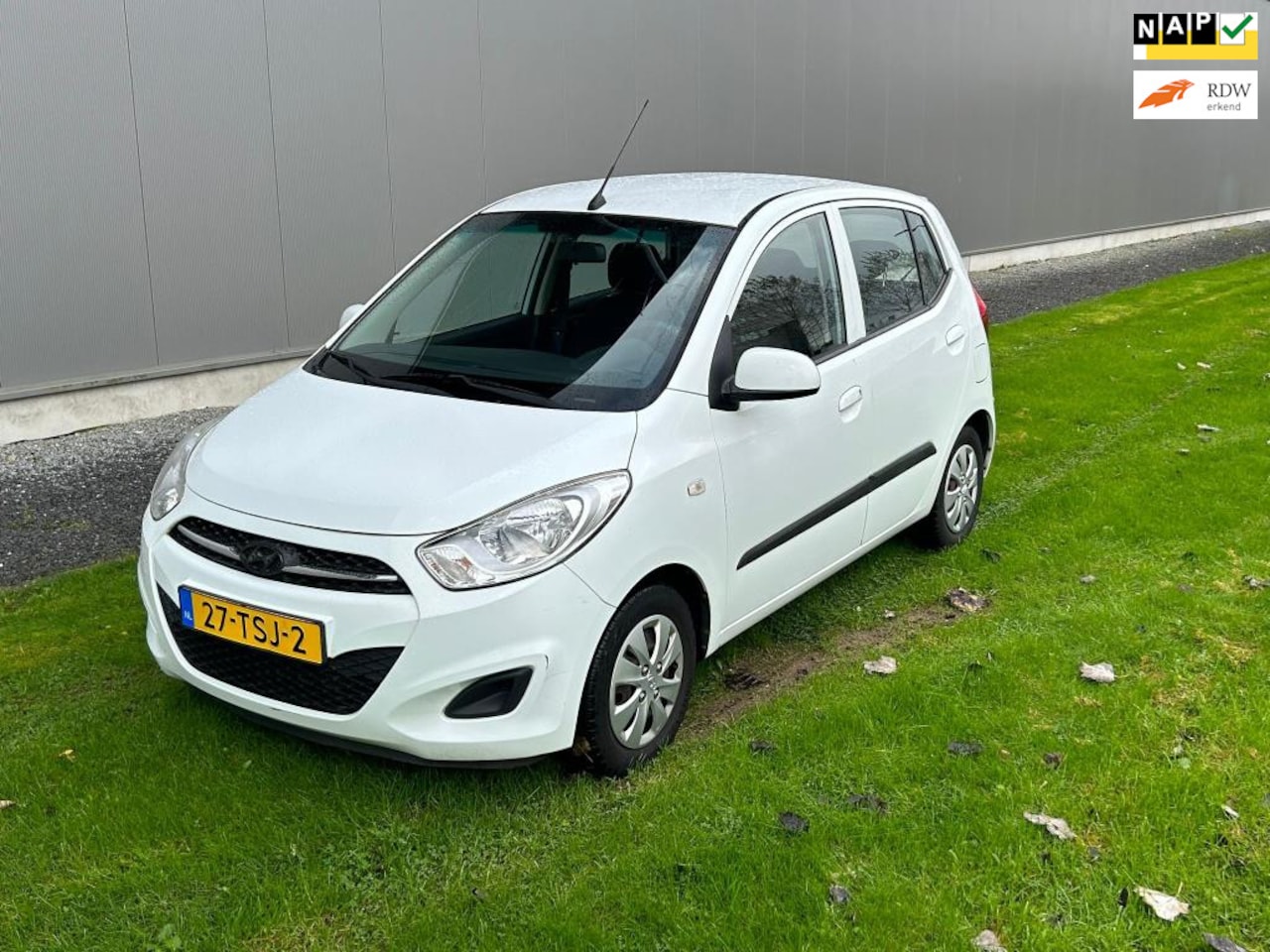 Hyundai i10 - 1.1 i-Drive Cool 1 Jaar apk| Airco|Zuinige auto - AutoWereld.nl