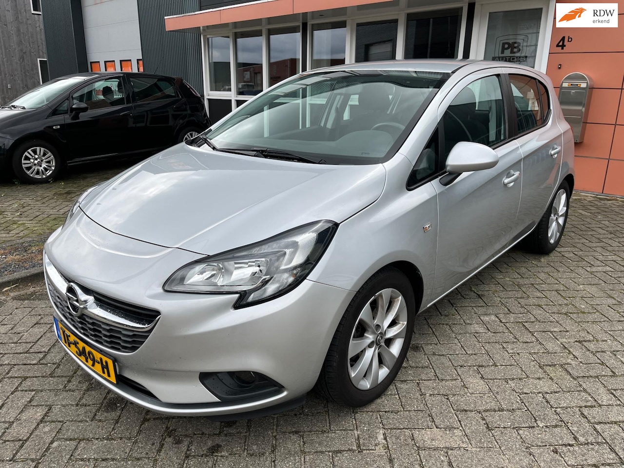 Opel Corsa - 1.4 1.4 - AutoWereld.nl