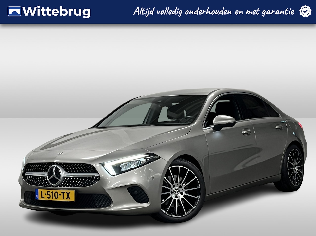 Mercedes-Benz A-klasse - 220 4MATIC Premium | Night Pakket | Widescreen | Parkeercamera - AutoWereld.nl