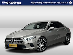 Mercedes-Benz A-klasse - 220 4MATIC Premium | Night Pakket | Parkeercamera | 18" Velgen