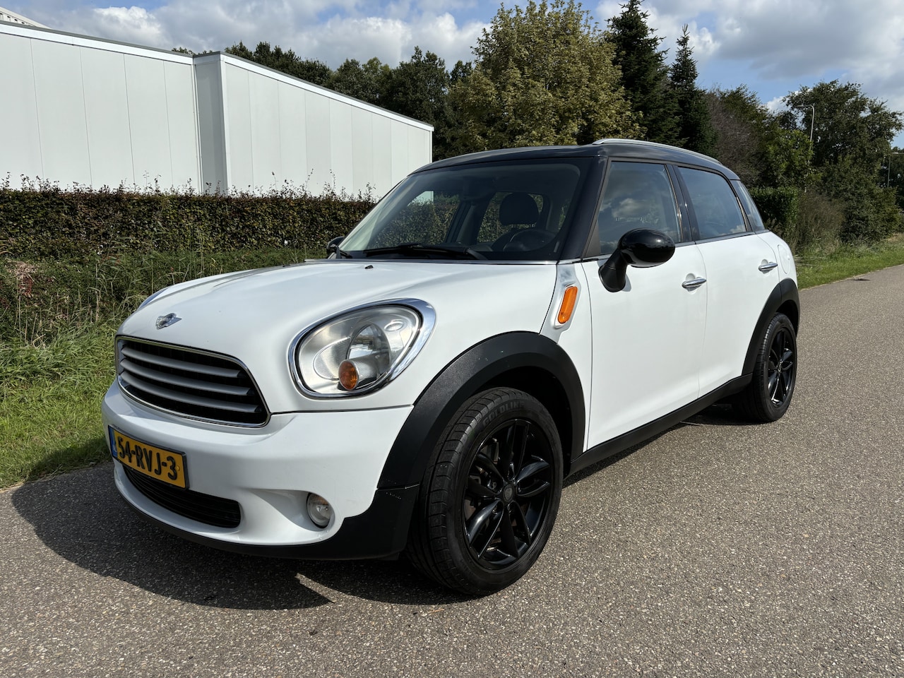 MINI Countryman - Mini 1.6 Cooper Chili / AUTOMAAT / NAVI / LEER / CRUISE - AutoWereld.nl