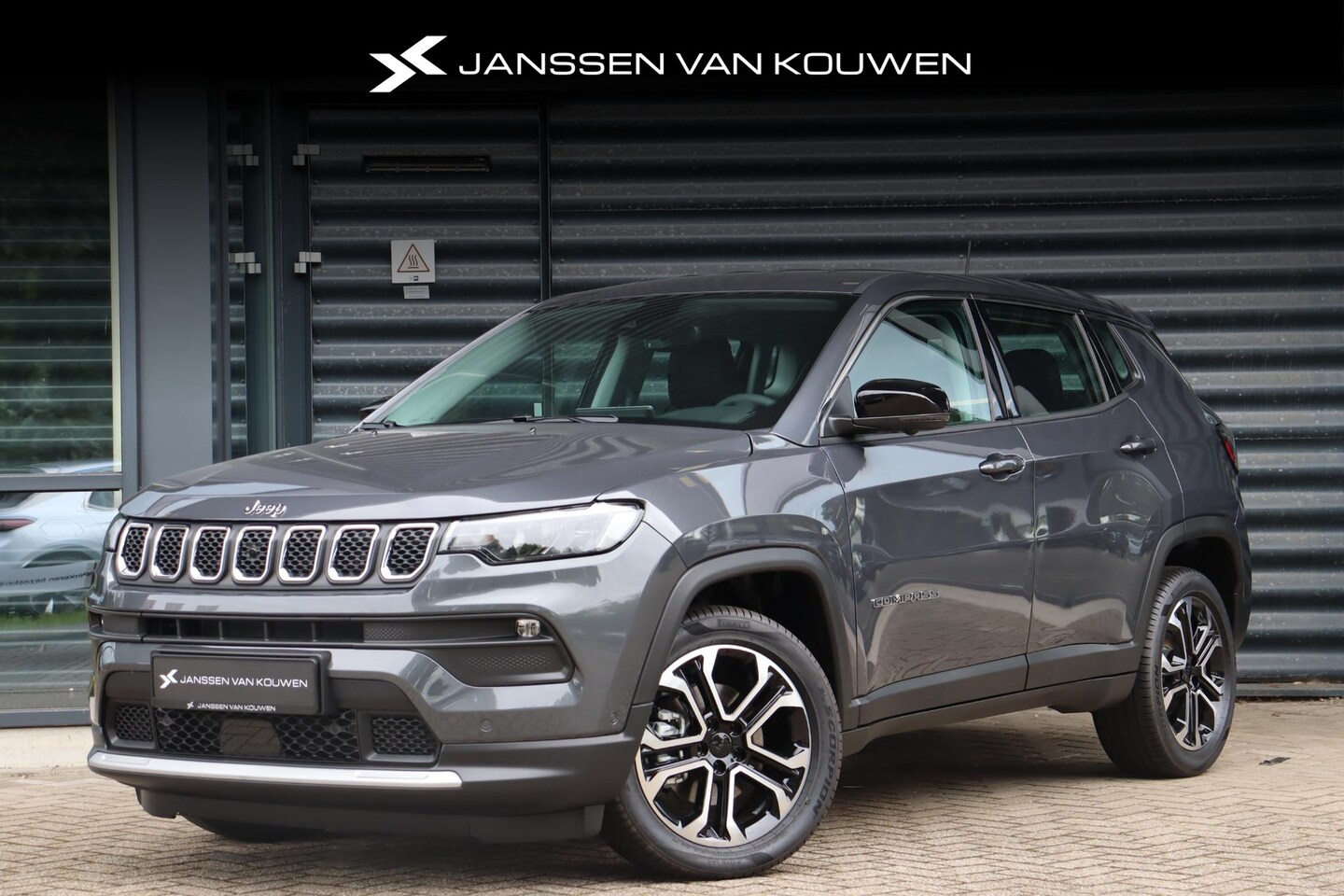 Jeep Compass - 1.5T e-Hybrid Altitude * uit voorraad leverbaar * Navigatie * 360 Camera - AutoWereld.nl