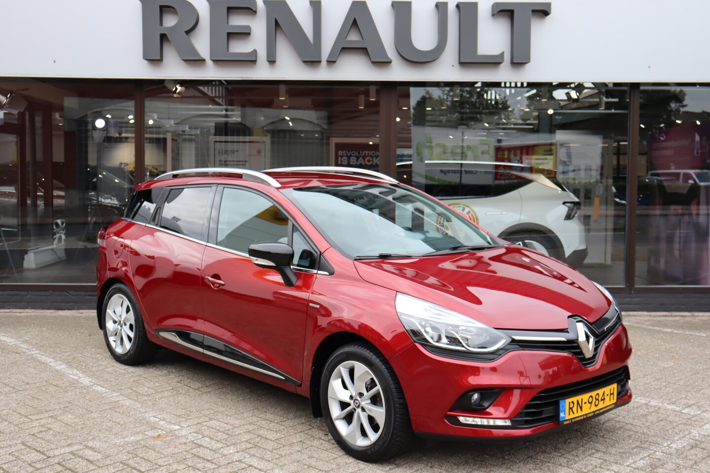 Renault Clio Estate - TCe 90pk Limited - AutoWereld.nl