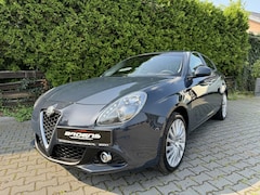 Alfa Romeo Giulietta - 1.4 Turbo Cruise, Climate, Navi, Leder