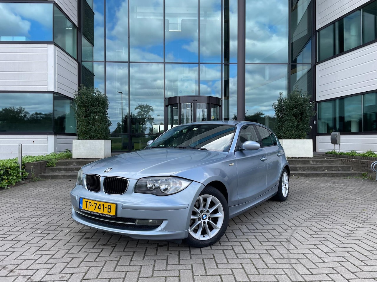 BMW 1-serie - 116i | Stoelverwarming | Airco | Nieuwe APK - AutoWereld.nl