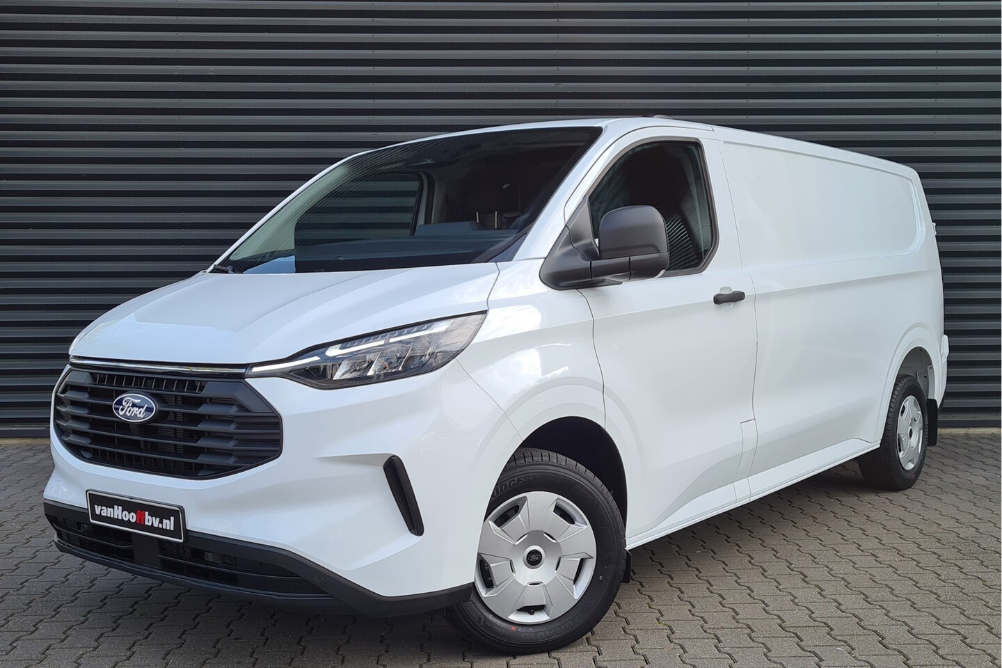 Ford Transit Custom - 300 2.0 TDCI L2H1 Trend LED - Carplay - AutoWereld.nl