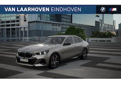 BMW i5 - eDrive40 High Executive M Sport / Stoelventilatie / Stoelverwarming / Adaptieve LED / Harm