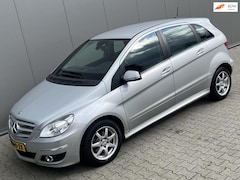 Mercedes-Benz B-klasse - 160 automaat zeer nette auto