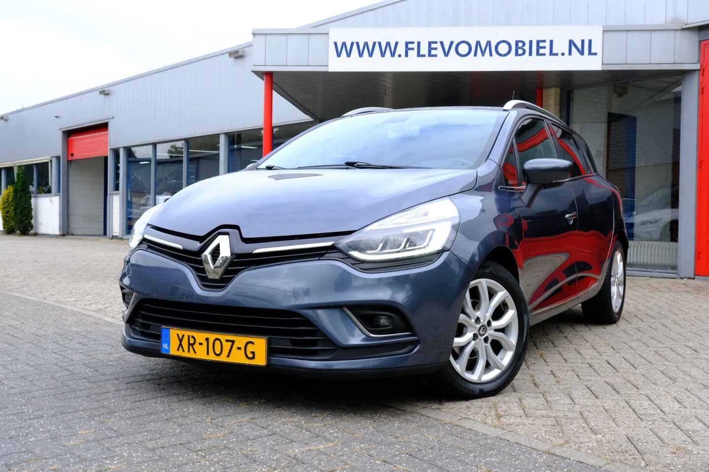 Renault Clio Estate - 0.9 TCe Intens Clima|Sportstoelen|Half Leder|LED - AutoWereld.nl