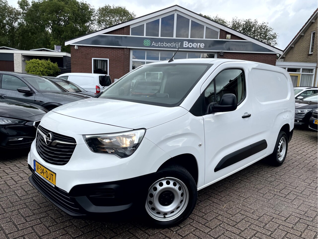 Opel Combo - 1.5D 102pk L2H1 Selection Airco, Carplay, Cruise Contrll - AutoWereld.nl