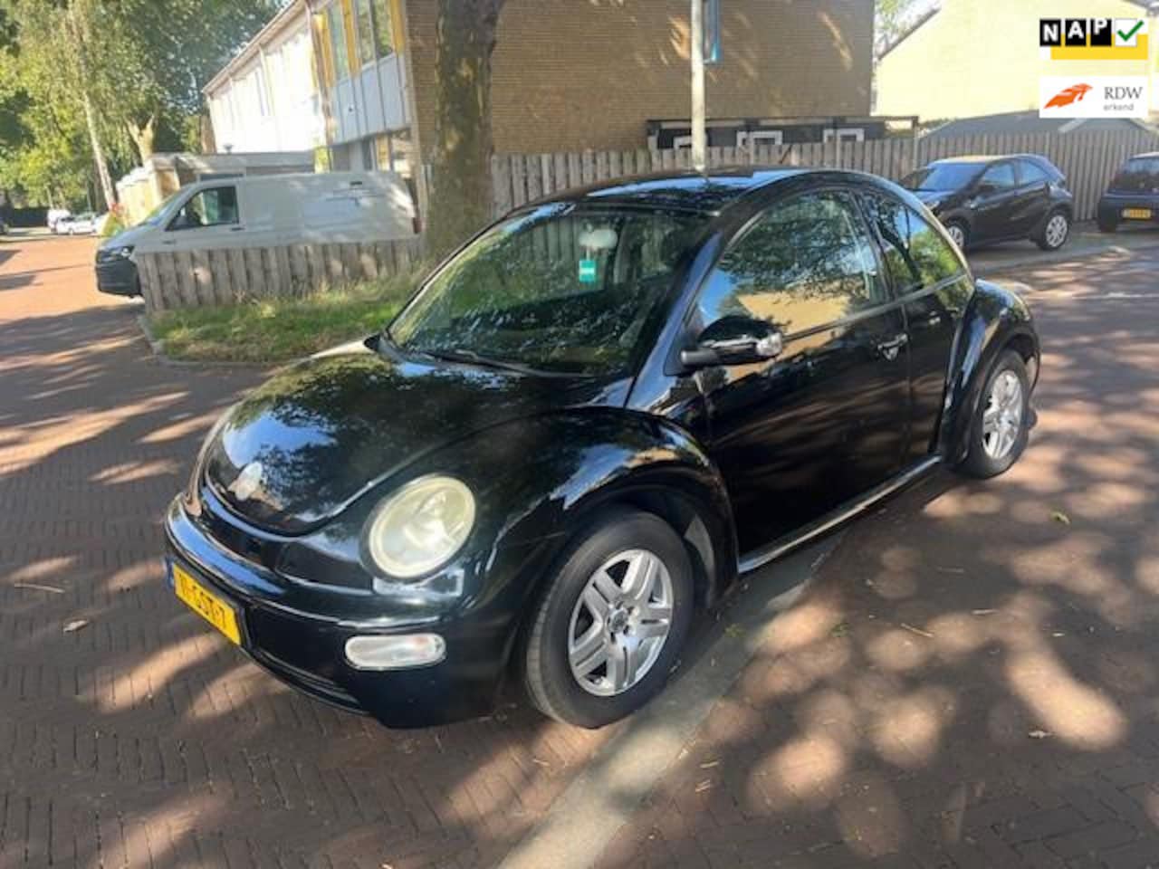 Volkswagen New Beetle - Tweede eigenaar / Airco / 171.000 km / Leuke auto - AutoWereld.nl