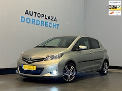 Toyota Yaris - 1.3 VVT-i Aspiration|Automaat|Camera|Navi|Trekhaak