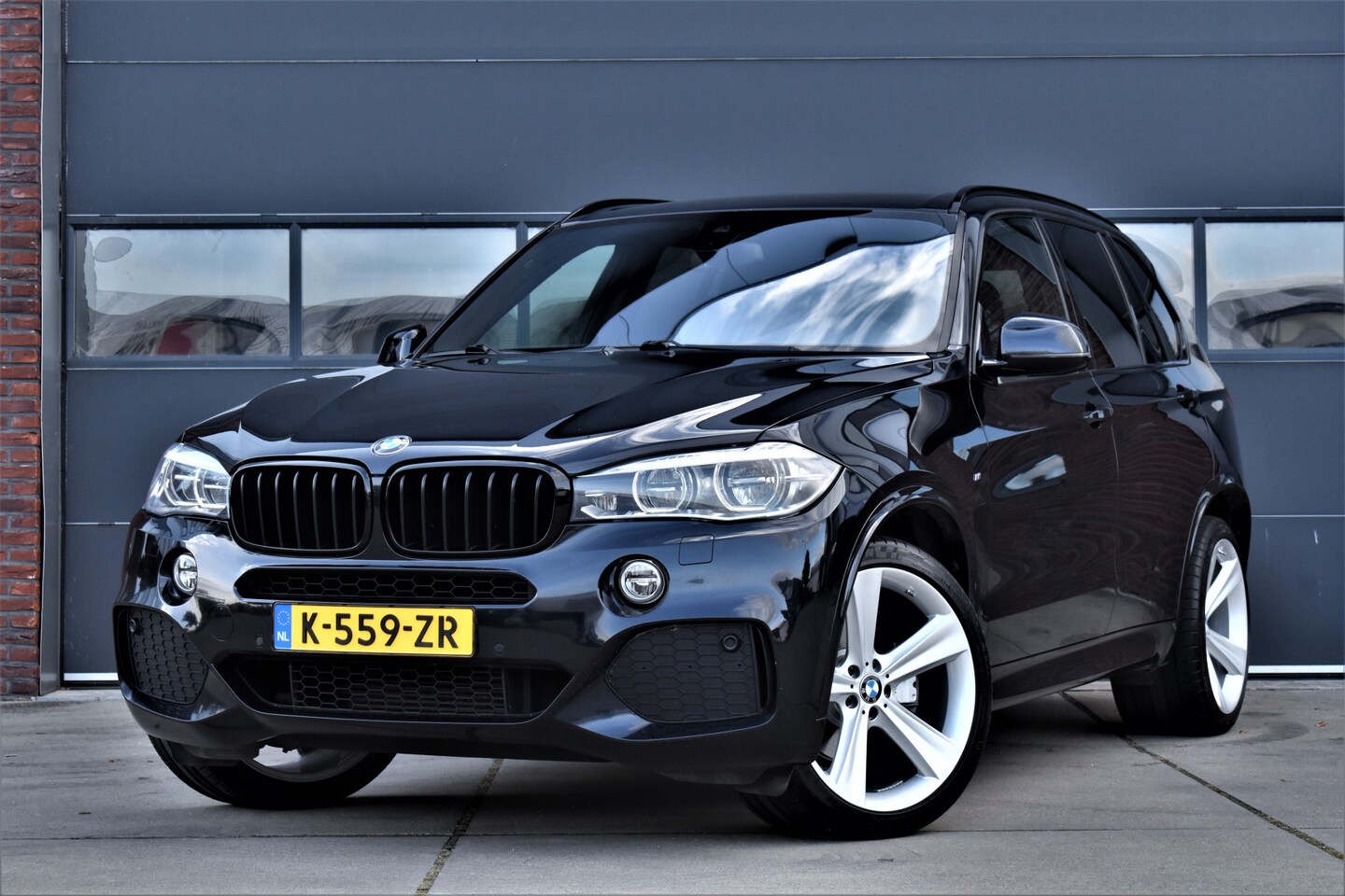 BMW X5 - xDrive40d High Executive M-pakket Head-up - Standkachel - T.haak - Camera - Navi - AutoWereld.nl