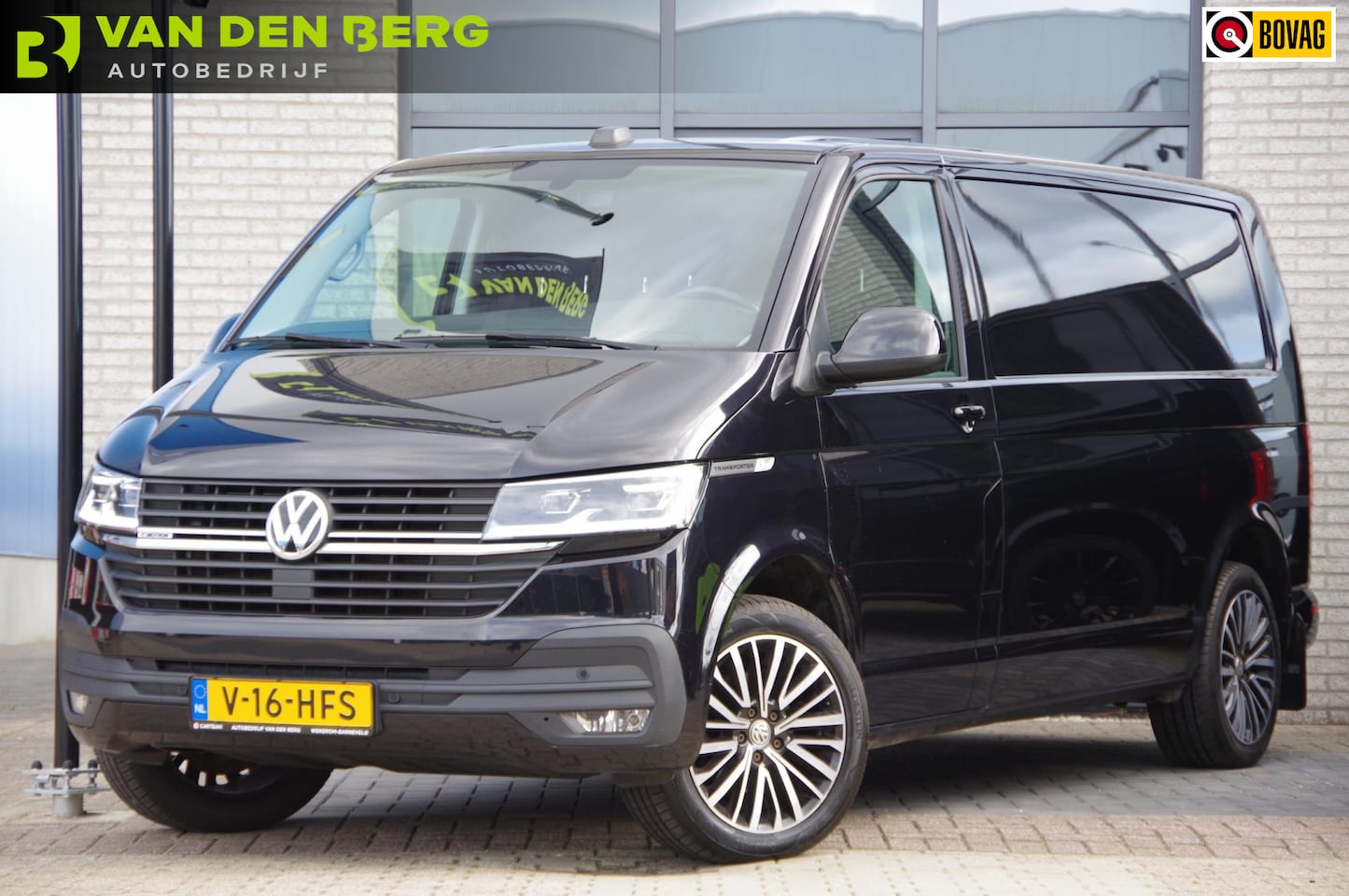 Volkswagen Transporter - 2.0 TDI L2 4Motion 3P AUT. LED, VIRTUAL COCKPIT, TREKHAAK, ACC, NAVI, AIRCO, STOELVERWARMI - AutoWereld.nl