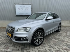 Audi Q5 - 2.0 TFSI quattro Adrenalin Sport S-Line 2017 / Panoramadak / Xenon / Navigatie / PDC