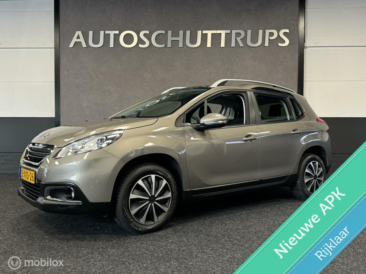 Peugeot 2008 - 1.2 PureTech Premium AUTOMAAT / TREKHAAK / NAP - AutoWereld.nl