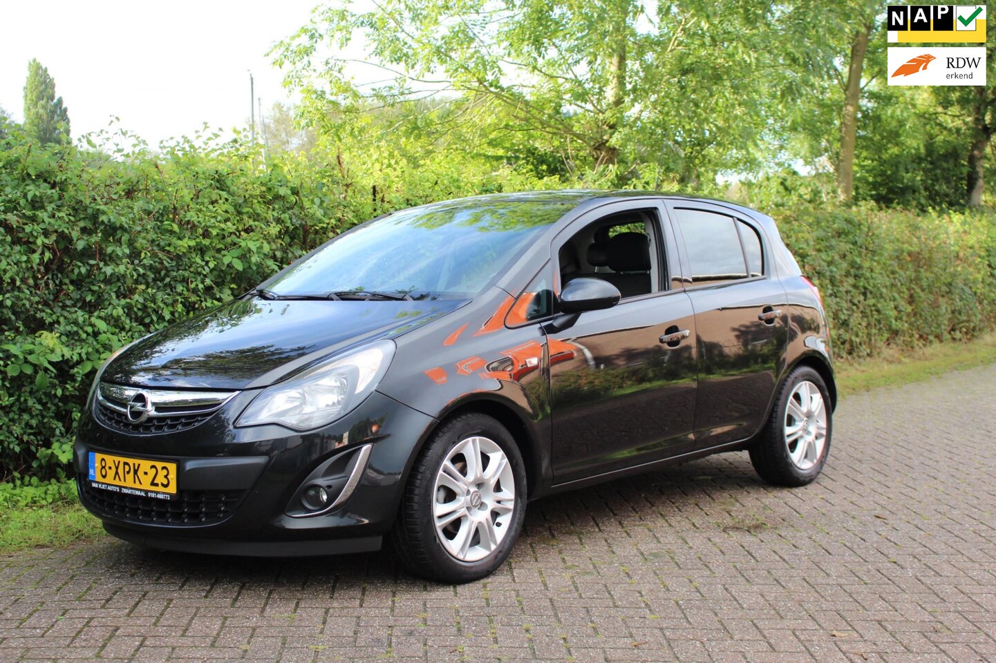 Opel Corsa - 1.4-16V BlitZ *Navi *Stoel & Stuur verwarming *Cruise - AutoWereld.nl