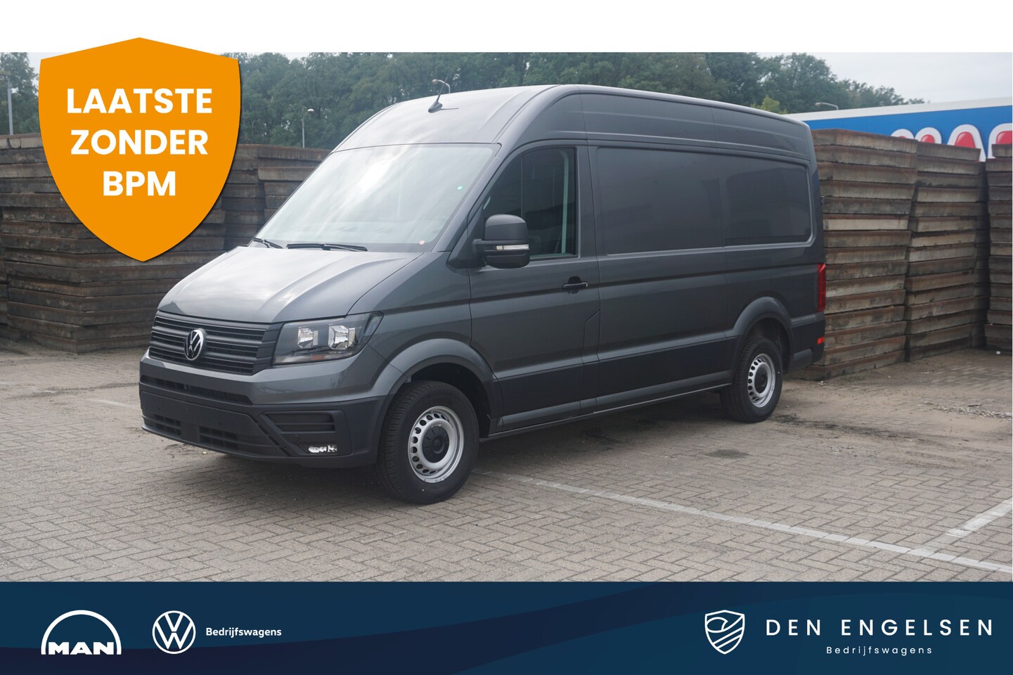 Volkswagen Crafter - 30 2.0 TDI L3H3 Highline 30 2.0 TDI 140PK L3H3 Highline, Modeljaar 2025, Navigatie, Trekhaak - AutoWereld.nl