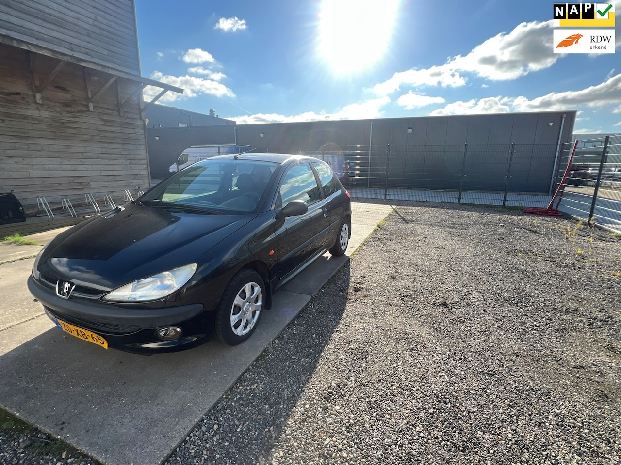 Peugeot 206 - 1.1 XN 1.1 XN - AutoWereld.nl