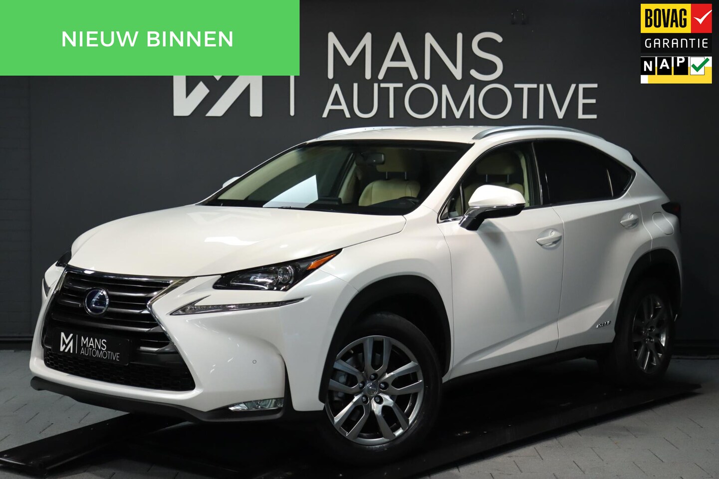 Lexus NX - 300h Luxury Line / KEYLESS / LEDER / CAMERA / NAVI / ELEK. STOELEN - AutoWereld.nl