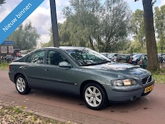 Volvo S60 - 2.4 AIRCOCRUISEAPKKOOPJE