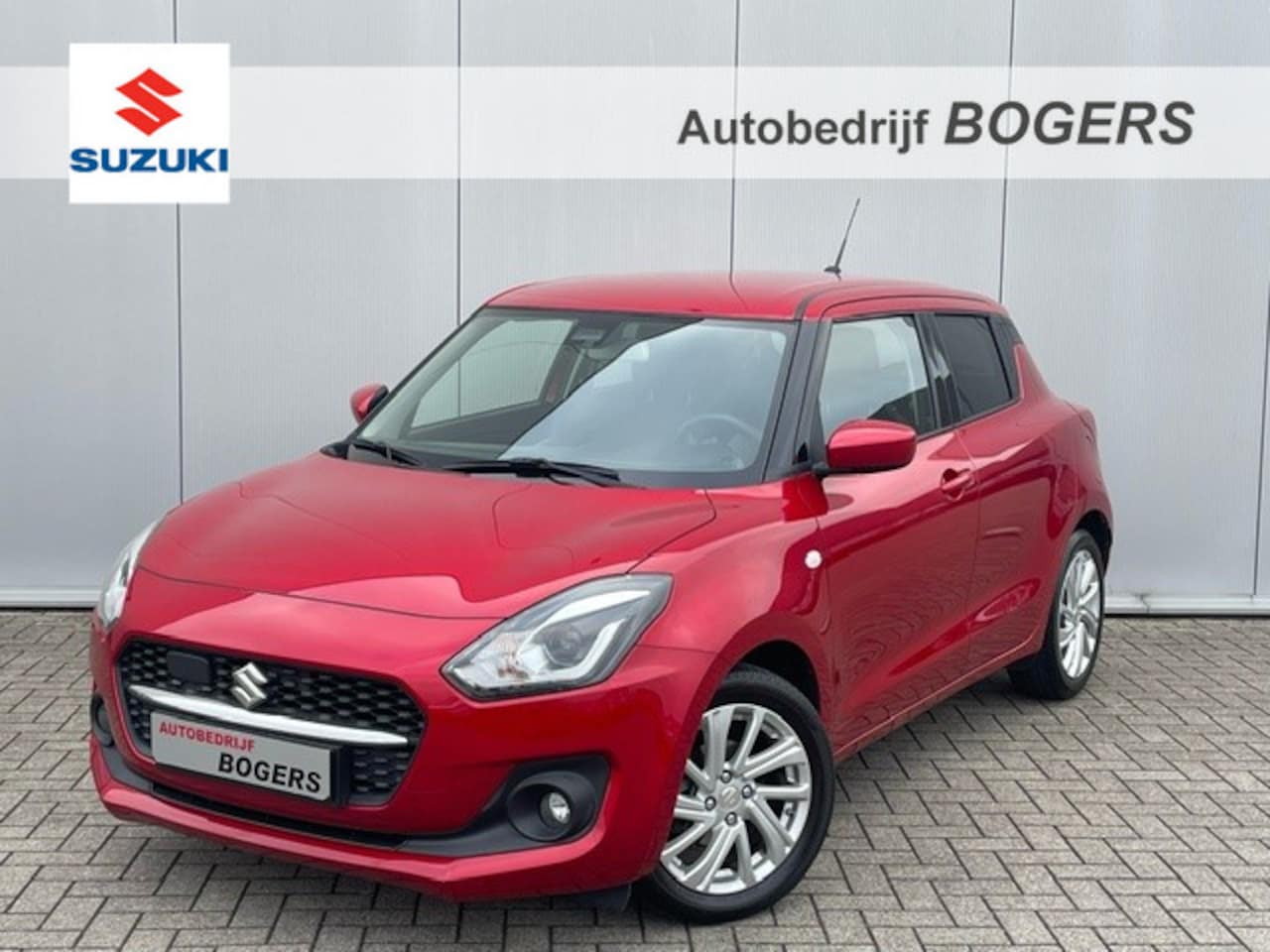 Suzuki Swift - 1.2 Select Smart Hybrid Automaat Navigatie, Airco, Adaptive Cruisecontrol, Dodehoek Detect - AutoWereld.nl