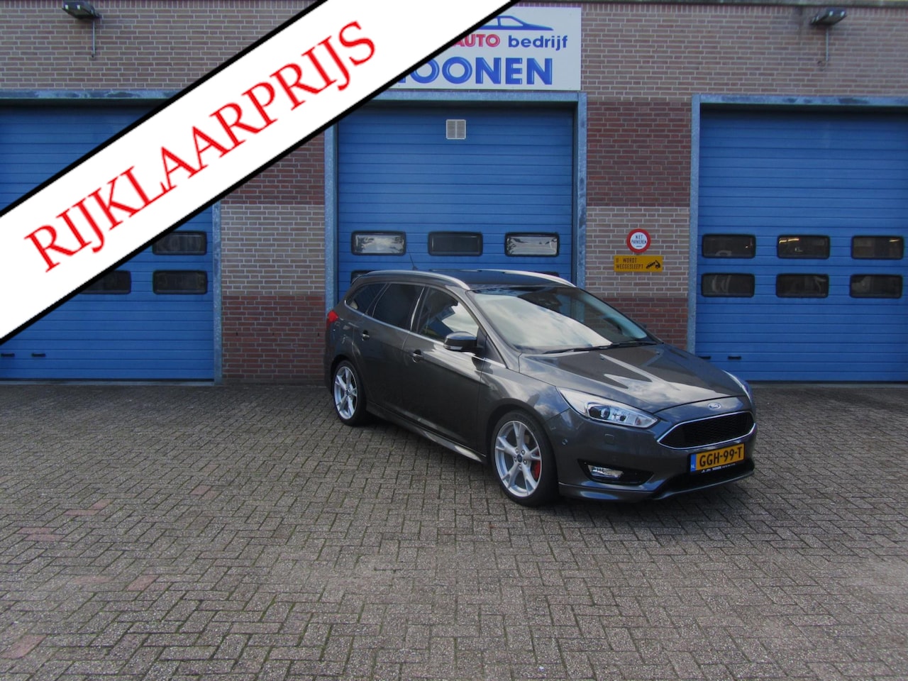 Ford Focus Wagon - 1.5 Titanium|5 deurs|cruise control|nieuwe distributieriem/waterpomp|boordcomputer|isofix| - AutoWereld.nl