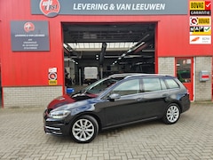 Volkswagen Golf Variant - 1.5 TSI Highline Automaat Navigatie/ Parkeersensoren voor + achter/ Trekhaak uitklapbaar/