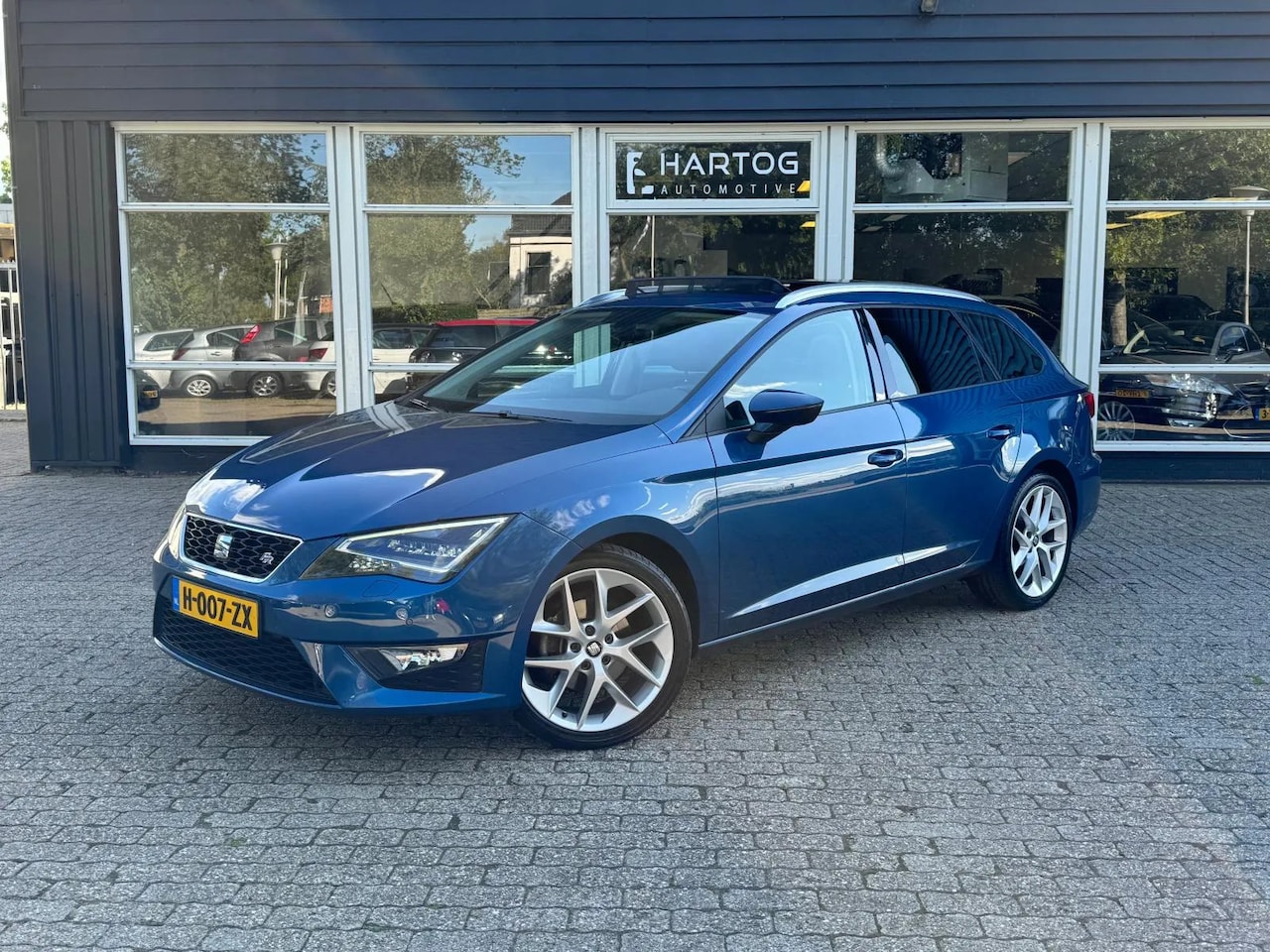 Seat Leon ST - 1.4 EcoTSI FR Connect | Dakje | Autm | Pano | 1/2 Leer | Xenon | - AutoWereld.nl