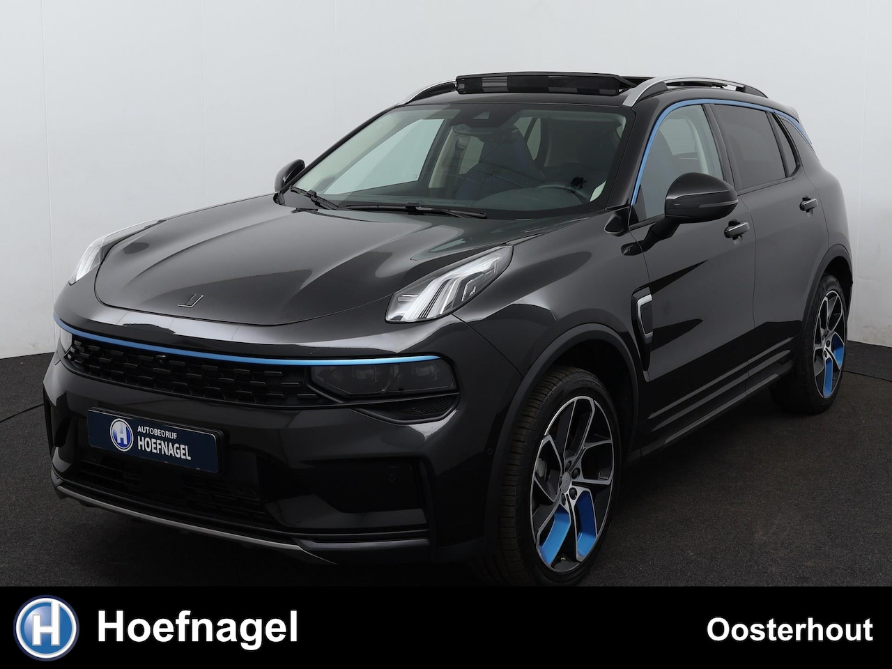 Lynk & Co 01 - 1.5 Automaat | Panoramadak | Navigatie |Camera | Stoelverwarming - AutoWereld.nl