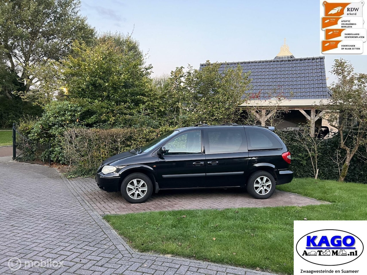 Chrysler Voyager - 2.8 CRD LX Automaat 7 persoons bj 2006 - AutoWereld.nl