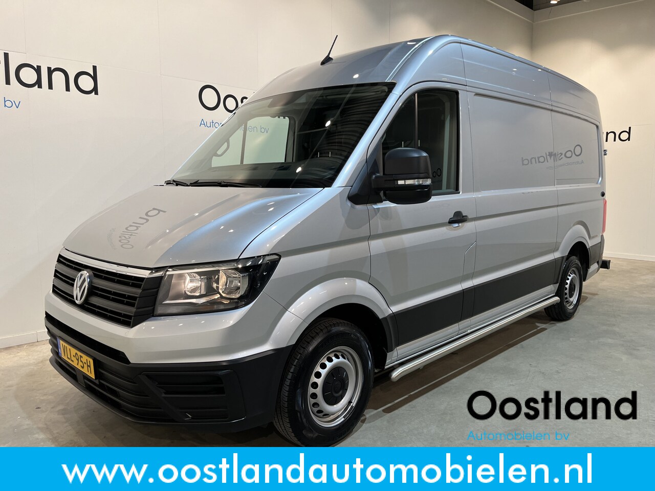 Volkswagen Crafter - 2.0 TDI L3H3 / Euro 6 / Airco / Cruise Control / 3-Zits / 67.200 KM !! - AutoWereld.nl