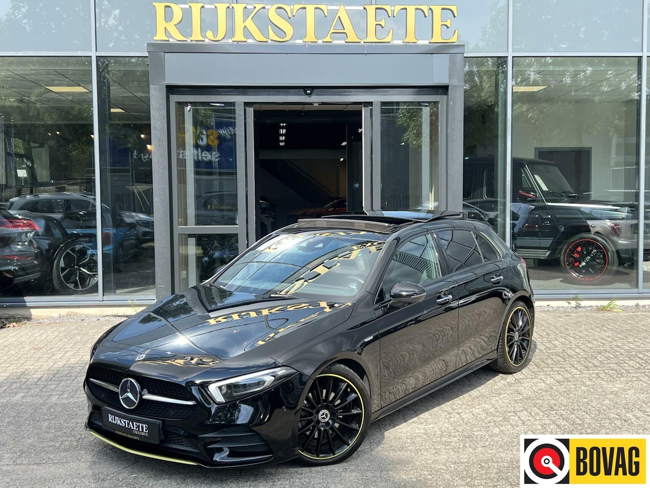 Mercedes-Benz A-klasse - A200 AMG|EDITION ONE|PANO|ACC|19''|CAMERA - AutoWereld.nl