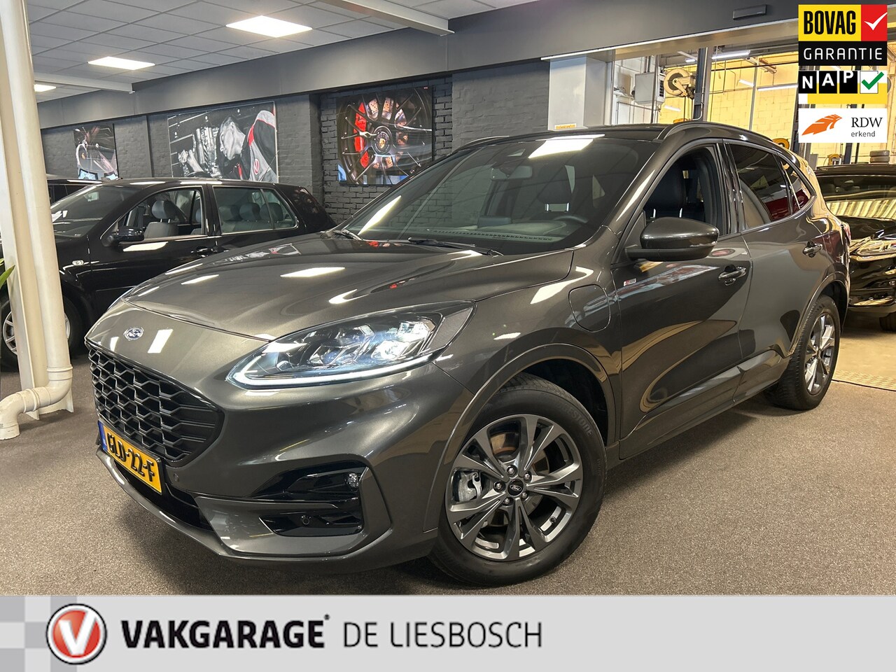 Ford Kuga - 2.5 PHEV ST-Line X / panorama-dak / stoel en stuurverwarming / B&O / - AutoWereld.nl