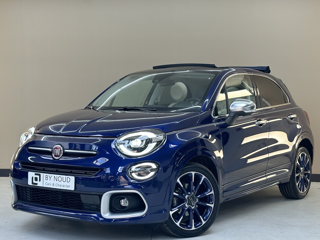 Fiat 500 X - 1.0 FireFly Turbo 120 Yacht Club Capri 1.0 FireFly Turbo 120 Yacht Club Capri, 120Pk, 2022, 1ste Eigenaar, Volledig leder, Stoelv - AutoWereld.nl