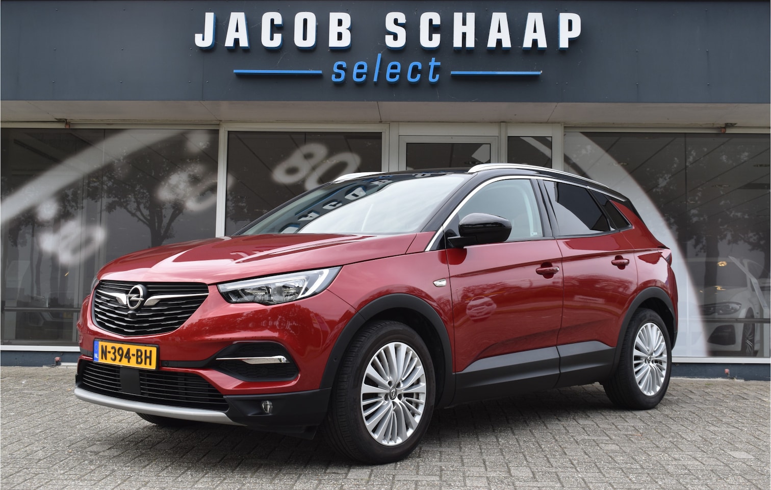 Opel Grandland X - 1.2 Turbo Ultimate / Leder / Keyless / 360 Camera / Trekhaak / Lane Assist - AutoWereld.nl