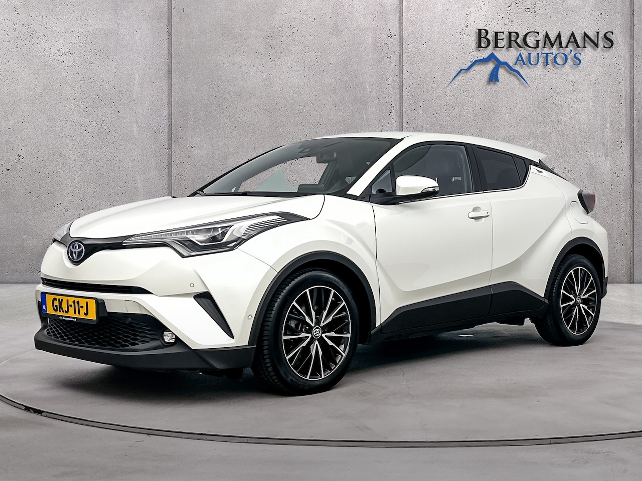 Toyota C-HR - 1.8 Hybrid Executive // LEDER // KEYLESS // - AutoWereld.nl