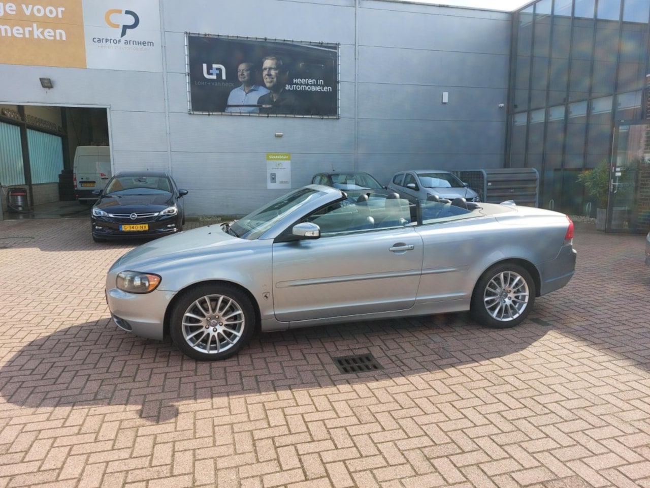 Volvo C70 - 2.4 D5 SUMMUM - AutoWereld.nl