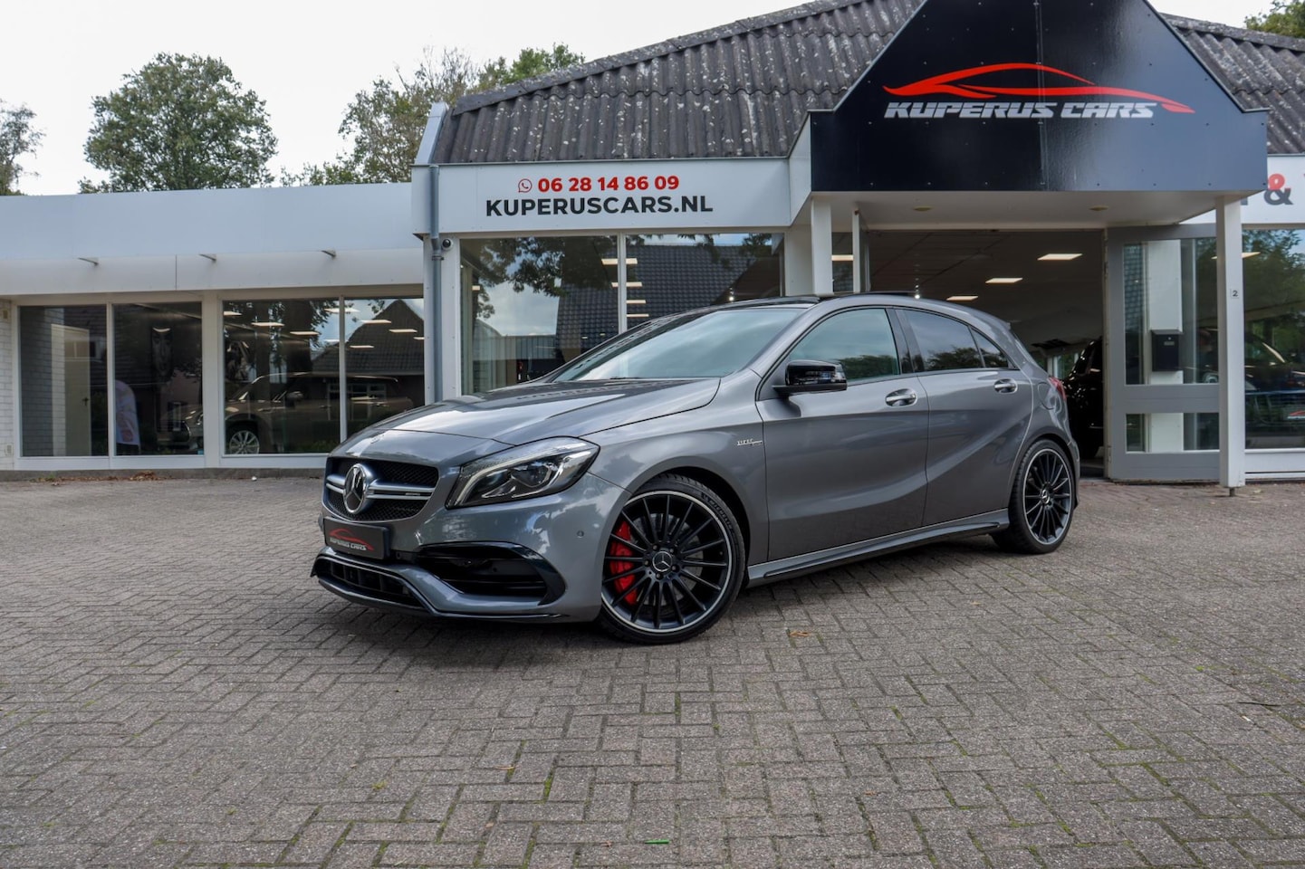 Mercedes-Benz A-klasse - AMG 45 4MATIC Schaalstoel/Carplay/Pano/H&K/Camera - AutoWereld.nl