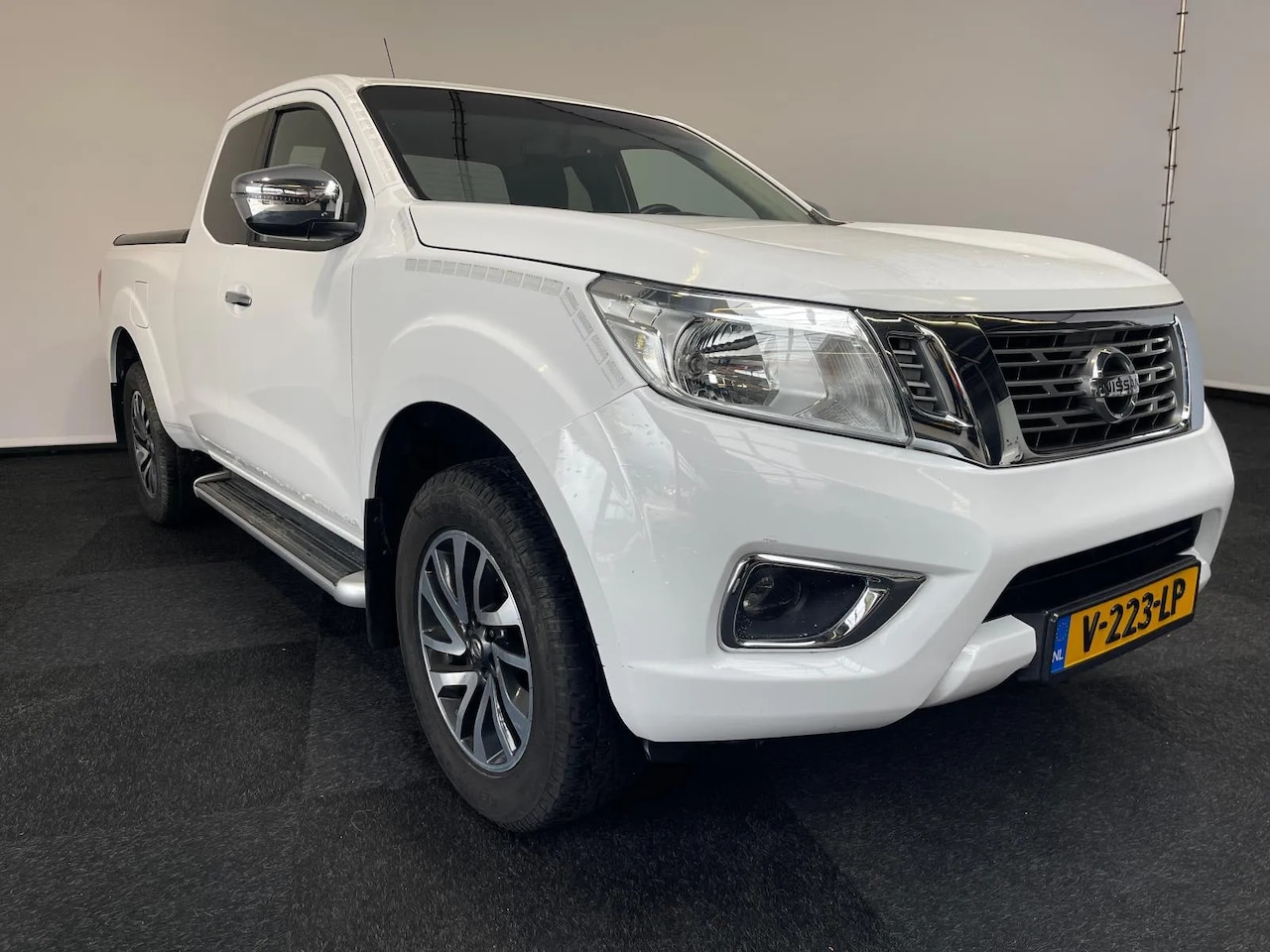 Nissan Navara - NISSAN 4x4 Pickup 160 pk 3500 kg trekgewicht - AutoWereld.nl