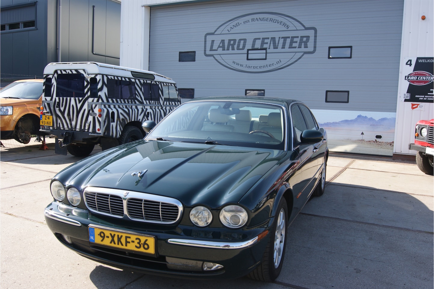 Jaguar XJ - 4.2 V8 Executive 4.2 V8 Executive - AutoWereld.nl