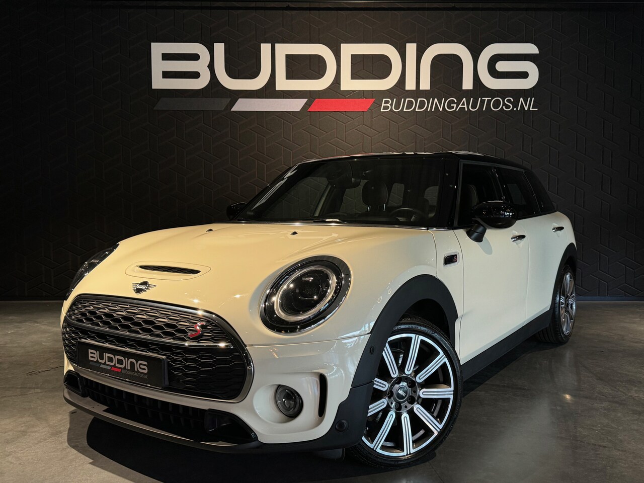 MINI Clubman - Mini 2.0 Cooper S MINI Yours | Apple CarPlay | Trekhaak - AutoWereld.nl