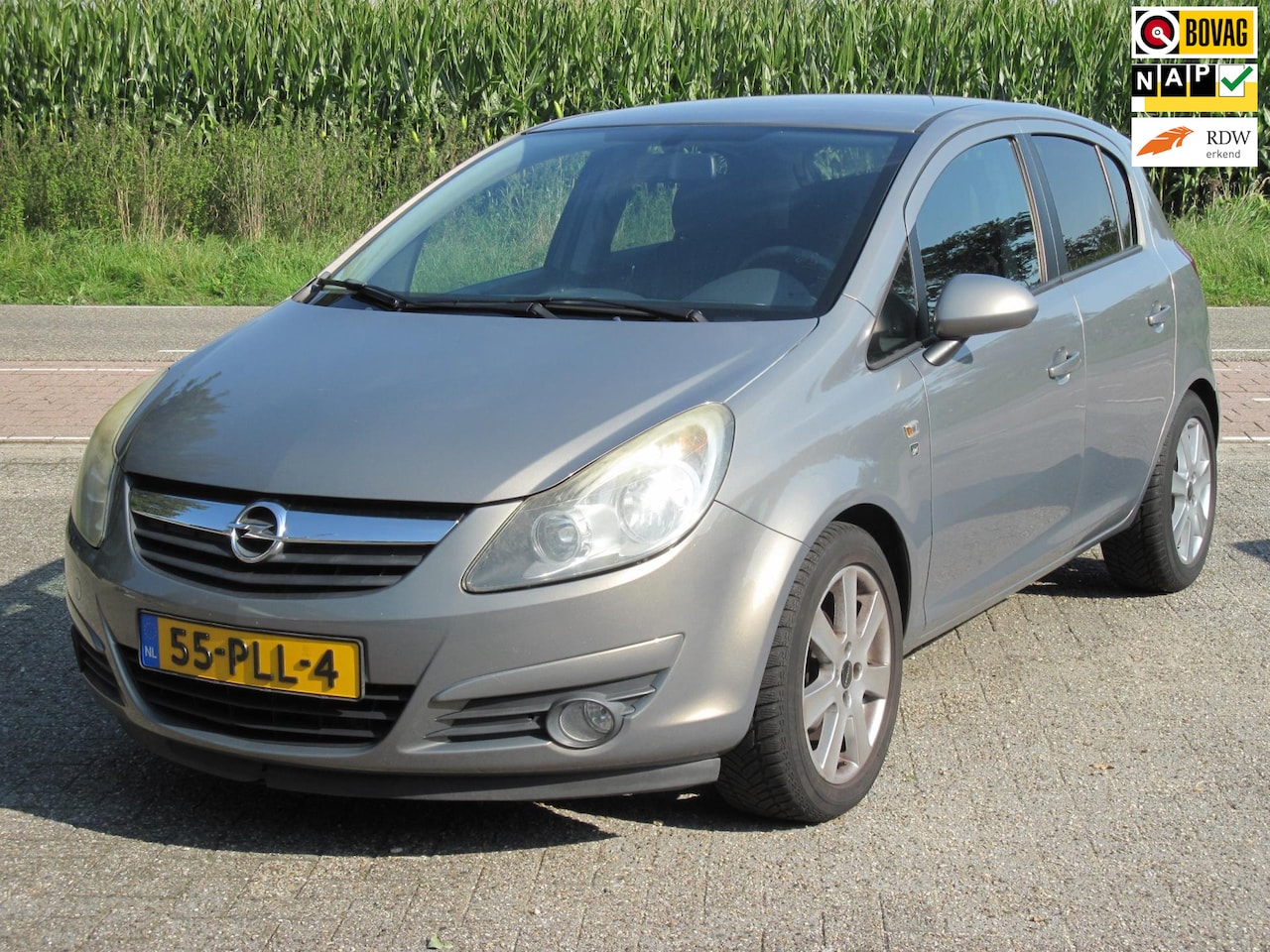 Opel Corsa - 1.4-16V '111' Edition 1.4-16V '111' Edition - AutoWereld.nl