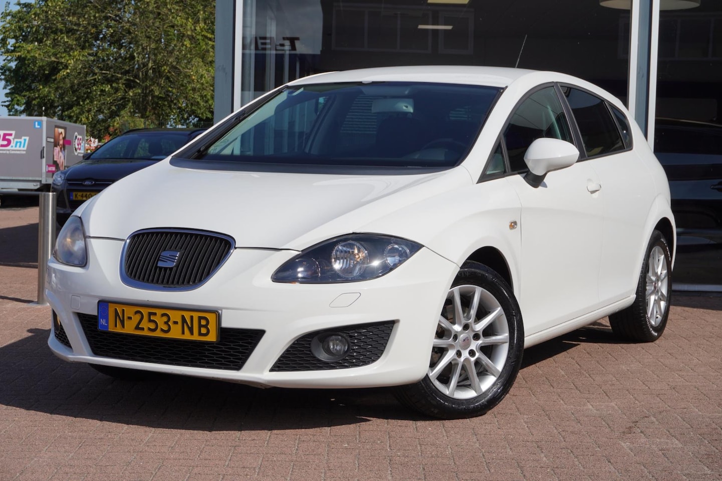 Seat Leon - 1.2 TSI Ecomotive COPA | 5deurs | Navigatie | Elek. pakket | Stoelverwarming | Trekhaak | - AutoWereld.nl