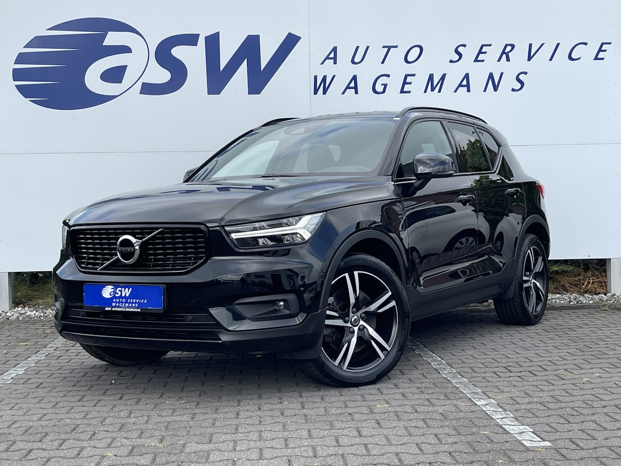 Volvo XC40 - 1.5 T4 Recharge R-Design Expression | Camera | Dodehoek | Winter Pack | Park Assist Pack - AutoWereld.nl