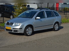 Skoda Fabia Combi - 1.4-16V Spirit+ Airco|Cruise|Trekhaak