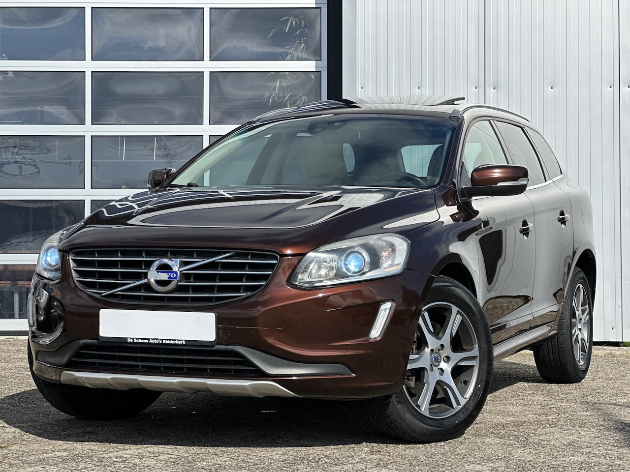 Volvo XC60 - 2.0 T5 FWD Summum | Panorama dak | Camera | Leder | Stoelverwarming | Unieke auto! - AutoWereld.nl