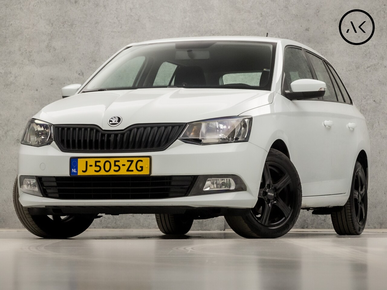 Skoda Fabia Combi - 1.0 Active (SCHERM, STOELVERWARMING, BLUETOOTH, LM VELGEN, SPORTSTOELEN, DAB+, PARKEERSENS - AutoWereld.nl