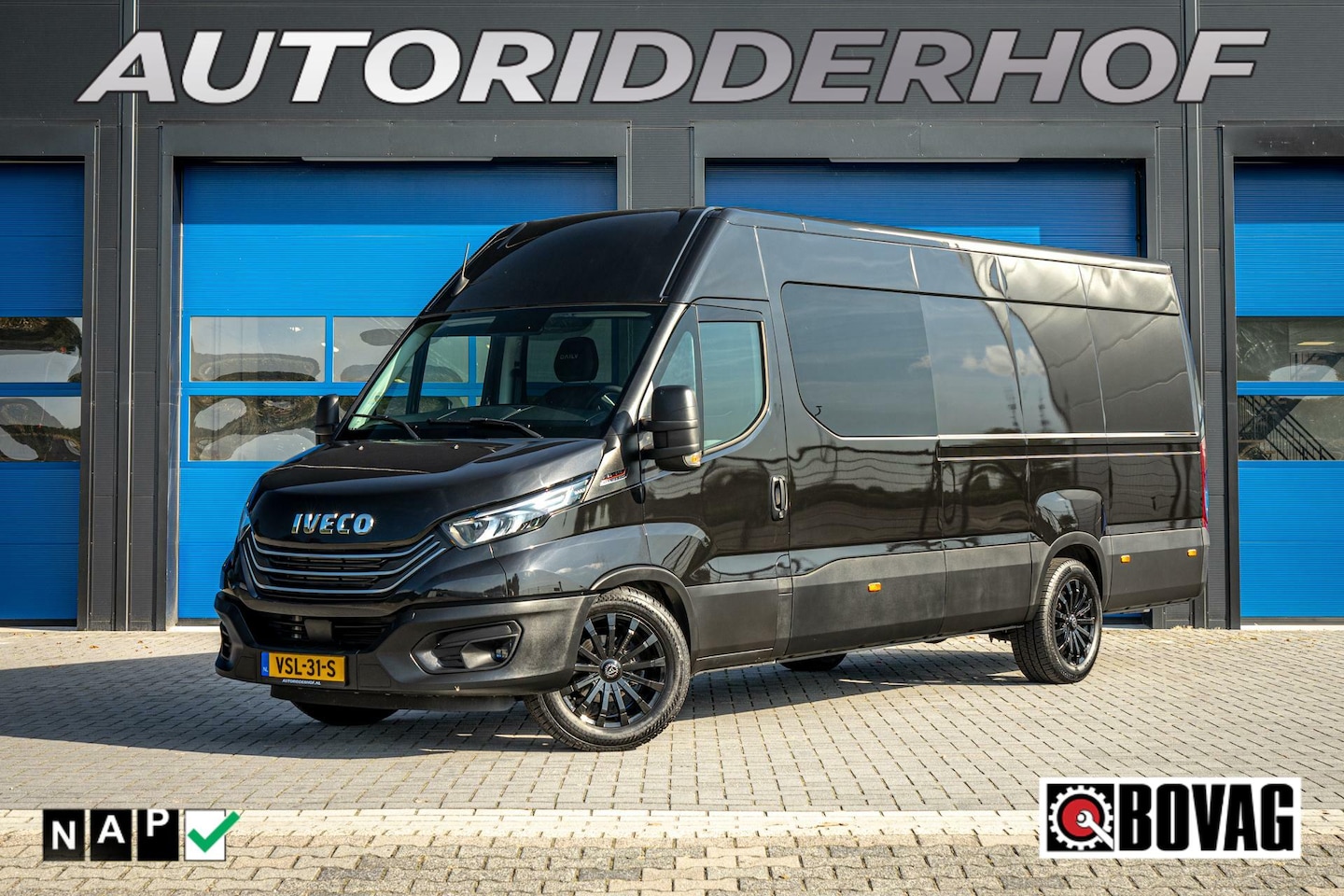 Iveco Daily - L4H2 35S21 3.0 210PK Hi-Matic DC 5-Zits volledig ingericht! - AutoWereld.nl