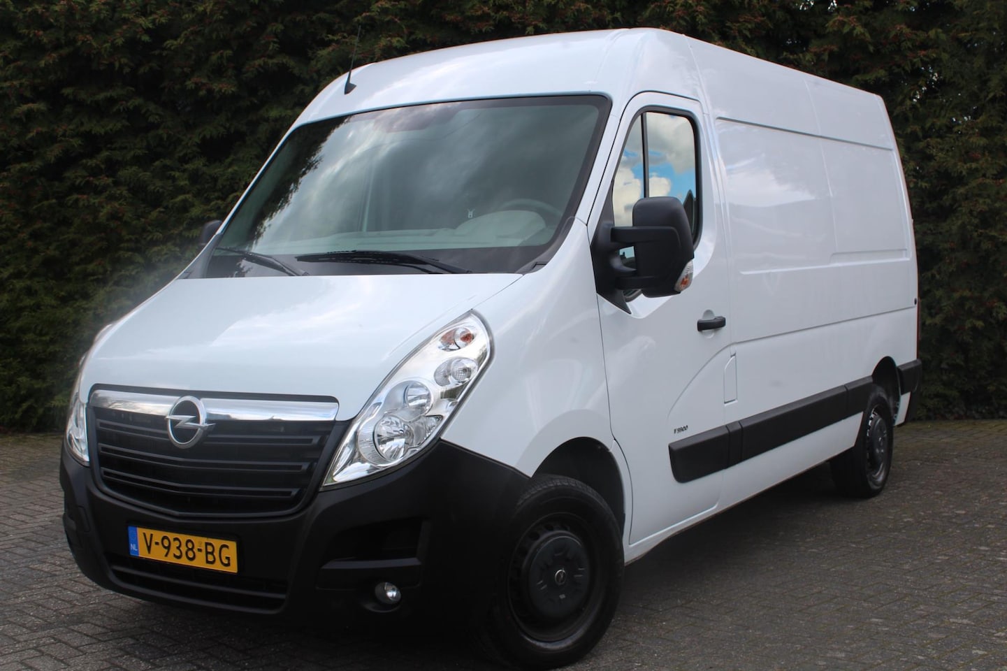 Opel Movano - 2.3 CDTI BiTurbo L2H2 Start/Stop 136PK | Climate Control | NAVI | Bluetooth | Trekhaak | C - AutoWereld.nl